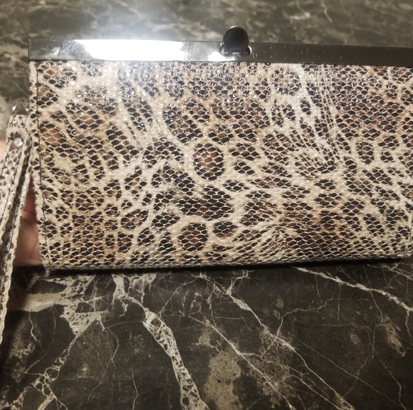 Handbags - Leopard Print Wristlet